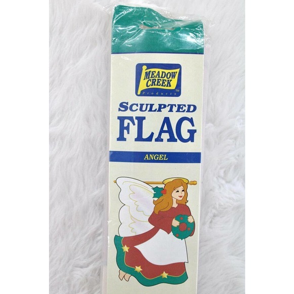 Christmas Angel with Wreath Large Flag Sculpted Banner 28" x 40" - Picture 2 of 4